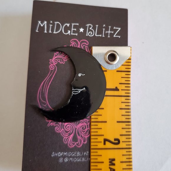 Crescent Moon Brooch / Pin - Hand-Painted - Picture 6 of 8